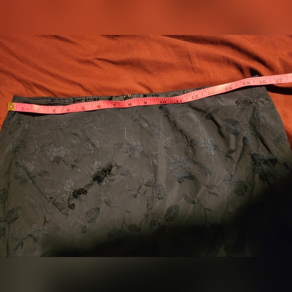 Oscar de la Renta midi skirt - Picture 5 of 6